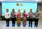 Serah-Terima-Ibu-Asuh-Polwan-Polda-NTT,-Kapolda-NTT-Tegaskan-Komitmen-Tingkatkan-Kapabilitas-dan-Prestasi-Polwan