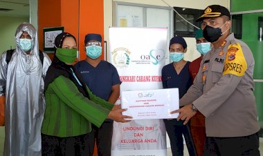 Ringankan-beban-masyarakat-Kapolres-Kupang-bagikan-ratusan-paket-sembako