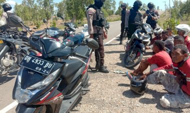 Subnit-satu-Dalmas-Polres-Kupang,-amankan-pelaku-dan-barang-bukti-judi-taji-ayam