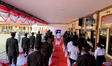 Presiden-Ir-Joko-Widodo,-Anggota-Polri--Pegang-Teguh-Nilai-Luhur--Tribrata-dan-Catur--Prasetya