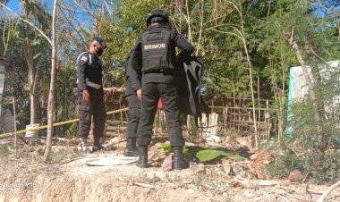Polres-Kupang-Bersama-Tim-Jibom-Brimob-Evakuasi-Bom-yang-di-Temukan-Warga