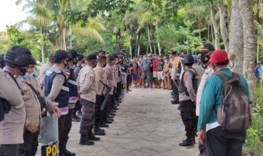 Kapolres-Kupang-Pimpin-Langsung-Pengaman-Eksekusi-Lahan-di-Desa-Taloetan