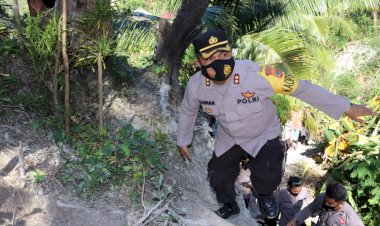 Kapolres-Kupang-Jelajah-Medan-Berat-Salurkan-Bantuan