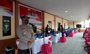 Gelar-Vaksin-Massal-Kapolres-Kupang-Jangan-Takut-Vaksin-Aman-dan-Halal