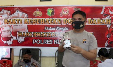 Untuk-Kemanusiaan-Polres-Kupang-Sumbangkan-Ratusan-Kantong-Darah