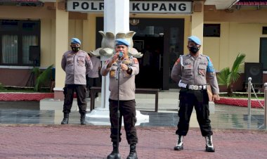 Tindak-Lanjuti-Progam-Kapolri-Kabid-Propam-Polda-NTT-Glorakan-Aplikasi-Dumas-Presisi