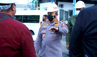 Tinjau-Pabrik-Minyak-Goreng-di-Bali,-Kapolri-Pastikan-Stok-dan-Harga-Sesuai-HET-Dipasaran--
