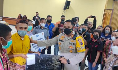 Kapolres-Kupang-dan-Jajaran-Siap-Amankan-Distribusi-Bantuan-Badai-Seroja