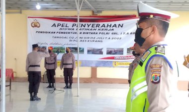 Apel-Penutupan-dan-Penyerahan-Siswa-Latja-Diktukba-Polri-SPN-Kupang