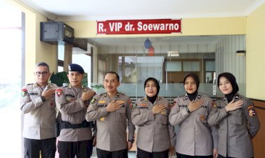Polri-Lakukan-Anjangsana-ke-Mantan-Kapolri-hingga-Anggota-yang-Sakit-dan-Gugur-saat-Tugas