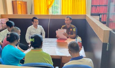 Penyidik-Reskrim-Polres--Kupang-Limpahkan-Tersangka-dan-BB-Kasus-Pengeroyokan--Oleh-Kepala-Sekolah-ke-JPU