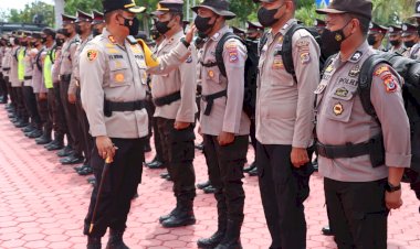 Kapolres-Kupang-Lepas-Pasukan-Pengamanan-Tahap-II-menuju-147-TPS