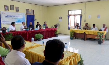 Hadiri-Kunjungan-Kerja-Menteri-Kelautan-dan-Perikanan-di-Desa-Oeteta,-Kapolres--Kupang--Jamin-Kamtibmas