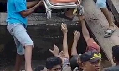 Viral-!-Warga-Desa-Oelatimo-bantu-Evakuasi-Pasien-di-Jembatan-Nunpisa