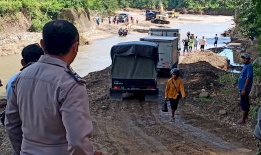 Jembatan-Bipolo-Nyaris-Ambruk,-Arus-Lalin-Dialihkan-ke-Jalur-Alternatif