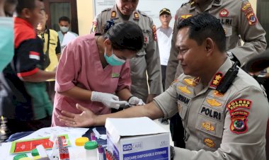 Biddokes-Polda-NTT-Gelar-Rikesla,--Kapolres-Kupang-dan-Anggota-Antusias-diperiksa-Kesehatannya