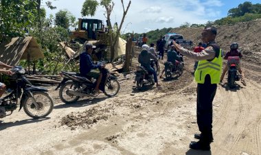 Ruas-Jalan-di-Area-Longsor--Takari-Sudah-Bisa-dilalui--Kendaraan-Dua-Arah