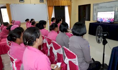 Asa-Kemampuan-Komunikasi-Publik,-Bhayangkari-Polres-Kupang-Ikuti-Seminar-Secara-Online