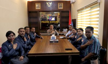 Koordinator-Bawaslu-Kabupaten-Kupang-Silahturahmi-dengan-Kapolres-Kupang