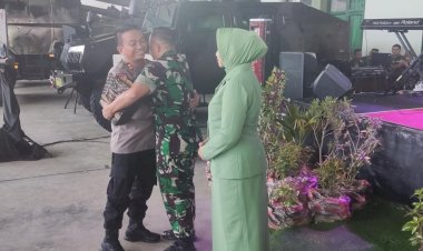Kapolres-Kupang-Hadiri-Acara-Serah-Terima-Jabatan-Komandan-Batalyon-Armed-20/BY
