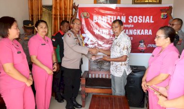 Ketua-Bhayangkari-Cabang-Kupang--Turut-Serta-Dalam-Kegiatan-Anjangsana-Polres-Kupang