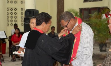 Kapolda-NTT-Bersama-Kapolres-Kupang-Hadiri-Syukuran-Ulang-Tahun-ke-66-Jemaat-Ebenhaezer-Pukdale