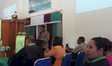 Gelar-Minggu-Kasih,-Polres-Kupang-Ikuti-Ibadat-Mingguan-Bersama-Jemaat-Bait'el-Manusak