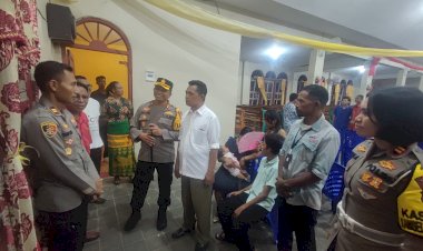 Kapolres-Kupang-Lakukan-Patroli-Keliling-Monitor-Langsung-Pengamanan-Ibadah-Malam-Natal-2023