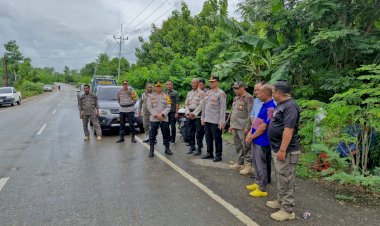 Kapolres-Kupang-Berkeliling-TPS-Pantau-Proses-Penghitungan-Suara-Pemilu-2024