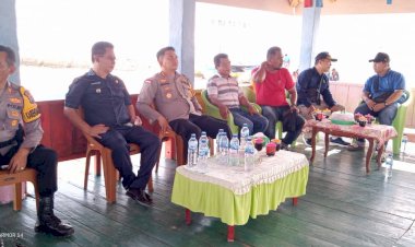 Kapolres-Kupang-dan-Ketua-KPUD-Kabupaten-Kupang-Pantau-Langsung-Gelaran-PSU-di-Kelurahan-Sulamu