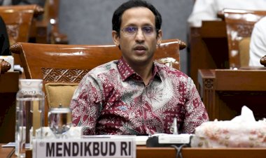 Menteri-Nadiem-Makarim-Batalkan-Kenaikan-UKT