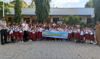 Satlantas-Polres-Kupang-Datangi-SD-GMIT-Manumuti-Tarus,-Simak-Apa-Kegiatannya-!