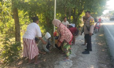Bhabinkamtibmas-Kelurahan-Merdeka-Bripka-Sirman-Ajak-Warga-Binaan-Bersihkan-Lingkungan