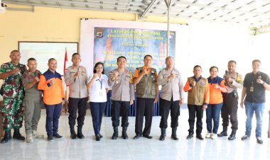 Kapolres-Kupang-Pimpin-Latihan-Pra-Operasi-Bina-Karuna-Turangga-2024