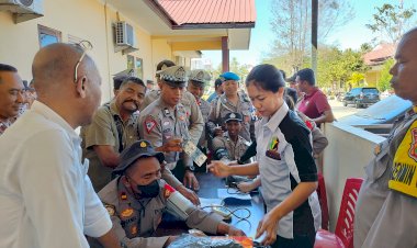 Dukung-Kesehatan-Personil-Satgas-Operasi-Mantap-Praja,-Sidokkes-Polres-Kupang-Lakukan-Rikes-dan-Bagikan-Obat-Serta-Multivitamin