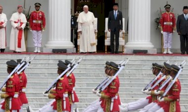 Paus-Fransiskus-Kagumi-Indonesia,-Berikut--Pidatonya-Saat-Diterima-di-Istana-Negara-Jakarta