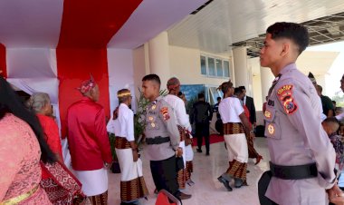 Polres-Kupang-Amankan-Pelantikan-Anggota-DPRD-Kabupaten-Kupang-Periode-2024-2029