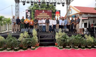 KPU-Gelar-Deklarasi-Kampanye-Damai-Pemilihan-Serentak-2024,-Polres-Kupang-Amankan-Acara