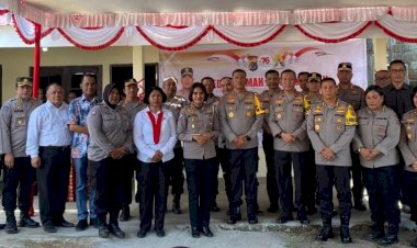 Polwan-Polda-NTT-Tunjukkan-Kepedulian-Sosial-melalui-Syukuran-dan-Bedah-Rumah-Warga-di-Kupang