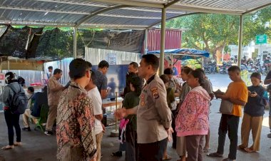 Pospol-KP3-Laut-Bolok-Amankan-Penertiban-Calo-Tiket-Online-Ferry-ASDP-Kupang