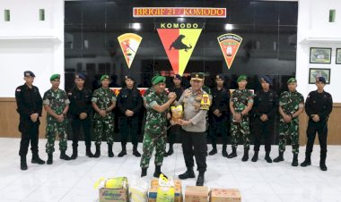 Wakapolda-NTT-Silaturahmi-ke-Brigif-21-Komodo,-Serahkan-Tali-Asih-kepada-Prajurit