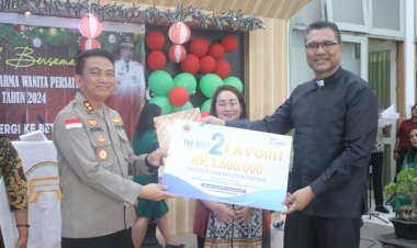 Luar-biasa-!-Polres-Kupang-Raih-Juara-II-Parade-NTT-Bertenun-pada-HUT-Provinsi-NTT-ke-66