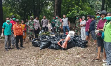 Kolaborasi-BKSDA-Koramil-1604-02/Camplong-dan-Polsek-Fatuleu-Bersihkan-Sampah-di-UPTD-KSDA
