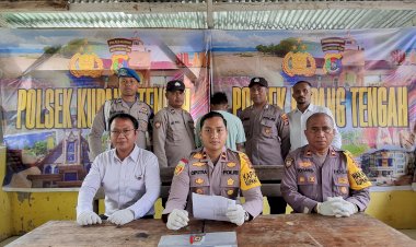 Amankan-Terduga-Pelaku-Pencurian,-Polsek-Kupang-Tengah-Dapatkan-8-Unit-HP-Diduga-Hasil-Curian-di-TTU