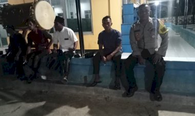 Polsek-Semau-Amankan-Sholat-Tarawih-di-Masjid-Nurul-Haq,-Desa-Akle