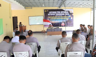 Pimpin-Latihan-Pra-Operasi-Ketupat-Turangga-2025,-Wakapolres-Kupang-Tekankan-Kerja-Profesional-Seluruh-Anggota
