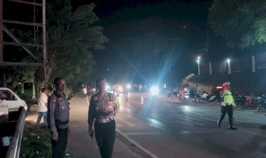 Misa-Kamis-Putih-di-Kabupaten-Kupang-Berlangsung-Khidmat-dan-Aman,-Polres-Kupang-Siaga-Penuh