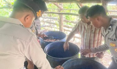 Polres-Kupang-Gelar-Operasi-Pekat-Turangga-2025:-Sasar-Penyulingan-Sopi-di-Hari-Pertama