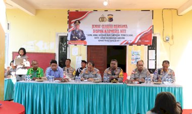 Kapolda-NTT-Gelar-Jumat-Curhat-di-Desa-Penfui-Timur,-Kapolres-Kupang-Beri-Solusi-Keluhan-Warga