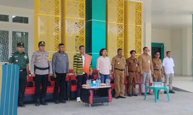 Polsek-Amfoang-Utara-Amankan-Kunjungan-Kerja-Bupati-Kupang-di-Rumah-Sakit-Pratama-Amfoang